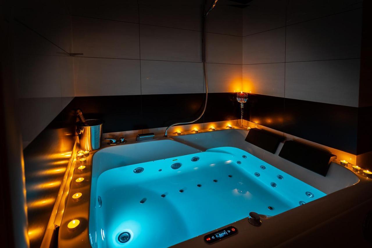 Premium Jacuzzi Apartment Kłajpeda Zewnętrze zdjęcie